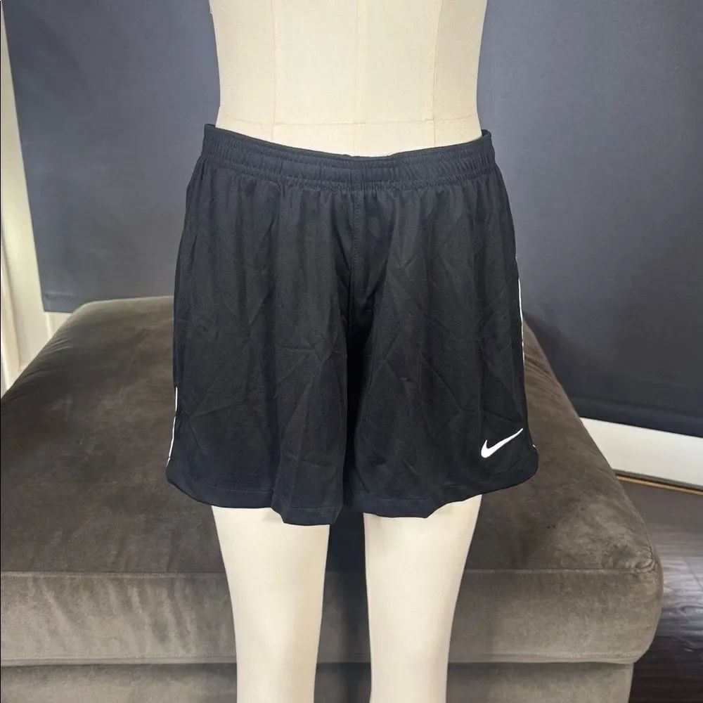 Women’s Nike Dri-Fit Sport Shorts Black Drawstring Waist DR0956-010 Size M NWT